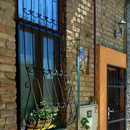 Attic In The Center Lägenhet Otilia